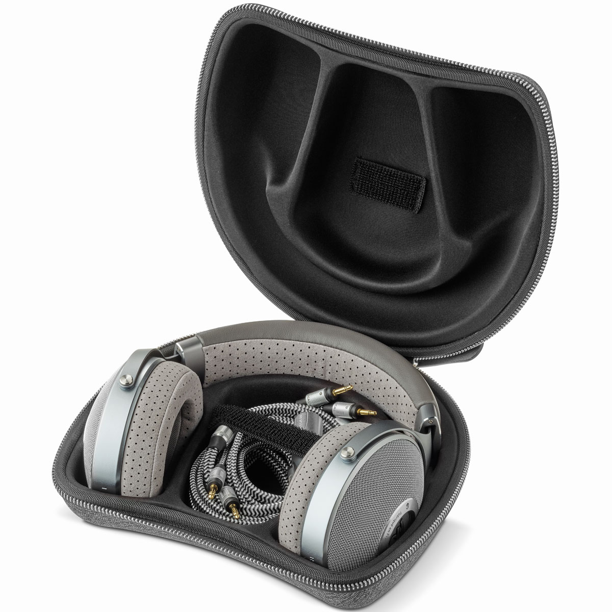 Focal Transportkoffer --- 1