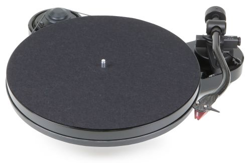 Pro-Ject RPM-1 Carbon + 2M Red Schwarz hochglanz --- 1